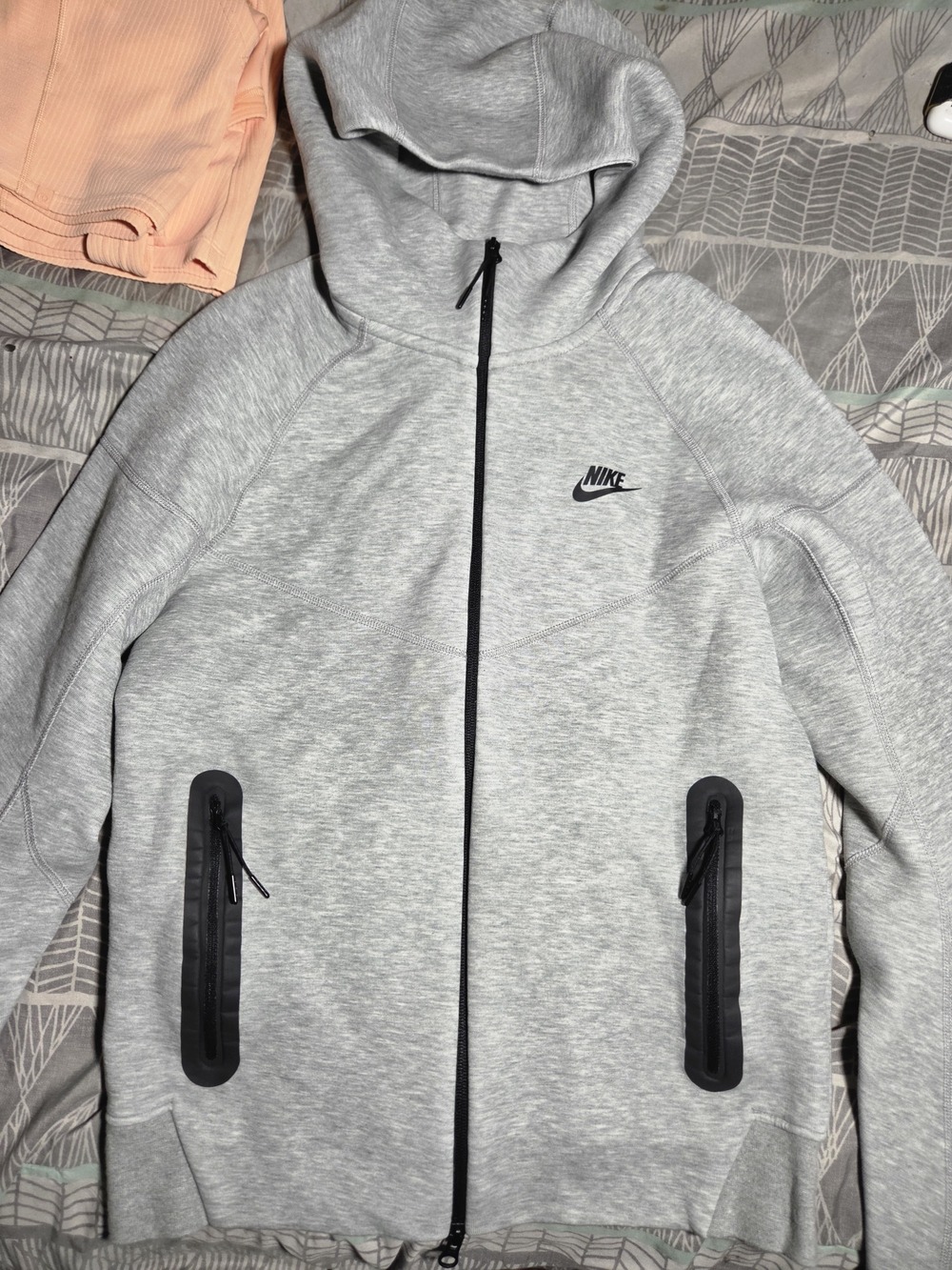 Grey Nike Tech Hoodie Size S ( Never worn )